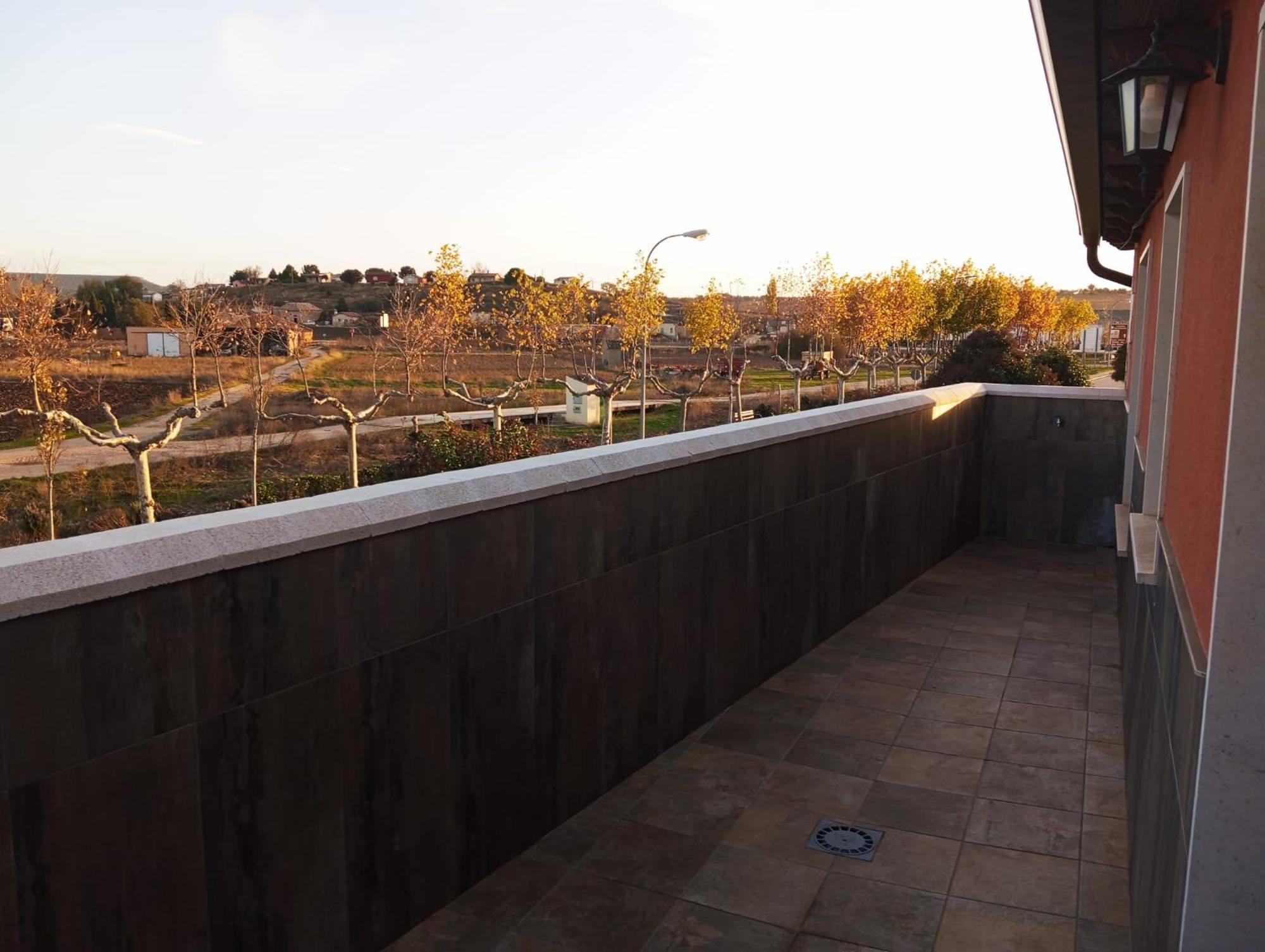 Chalet De Artistas Vadocondes Exterior photo